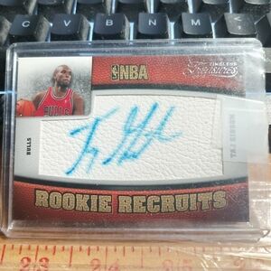 2009-10 Timeless Treasures Rookie Recruits /299 Taj Gibson #124 Rookie Auto RC